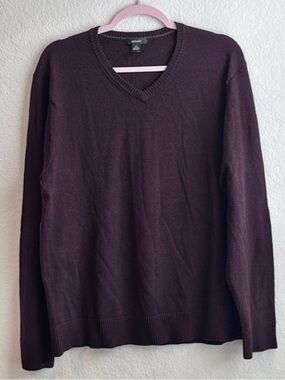 Men's V-Neck Wool Sweater